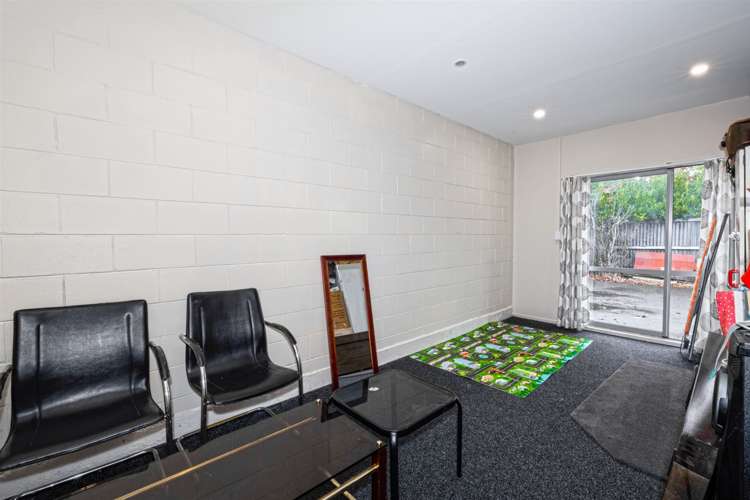 2/441 Armagh Street Linwood_11