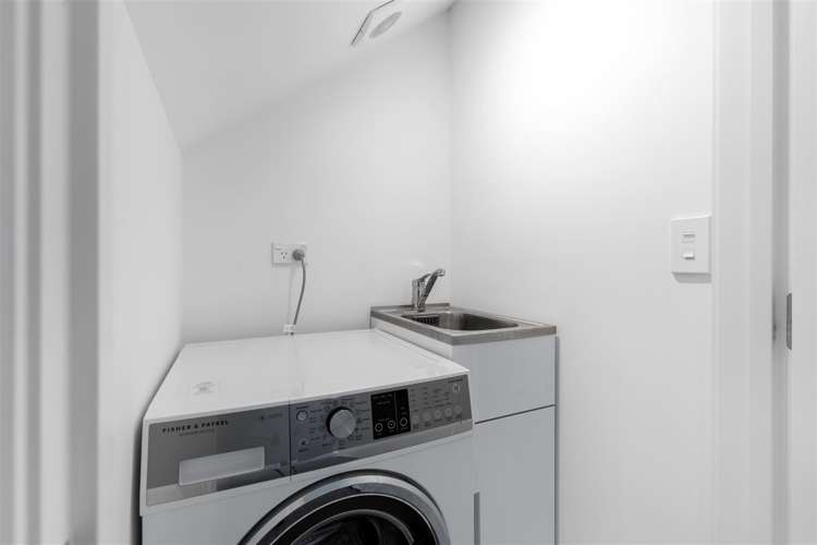 3/25 Hargest Crescent Sydenham_8