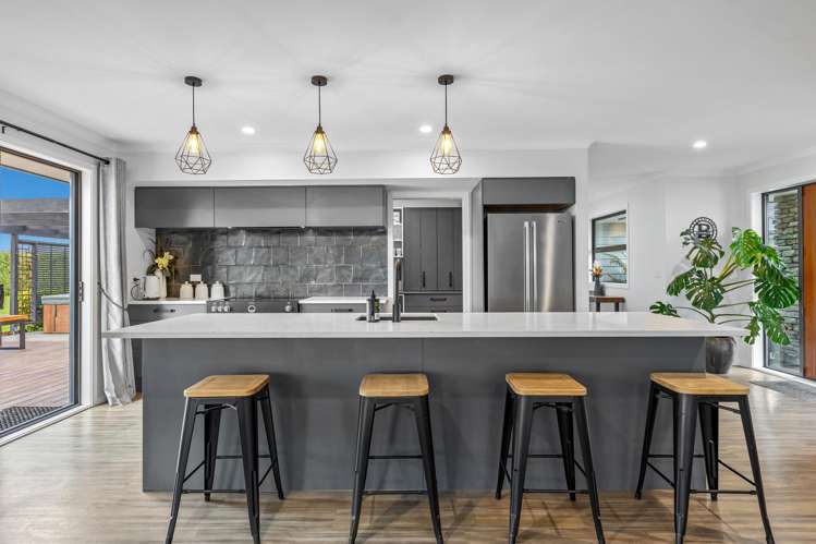 28 Landsborough Drive_1