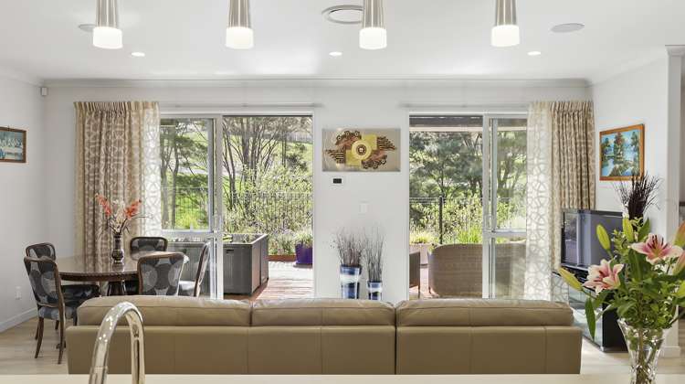 8 Pheasant Close Stanmore Bay_5