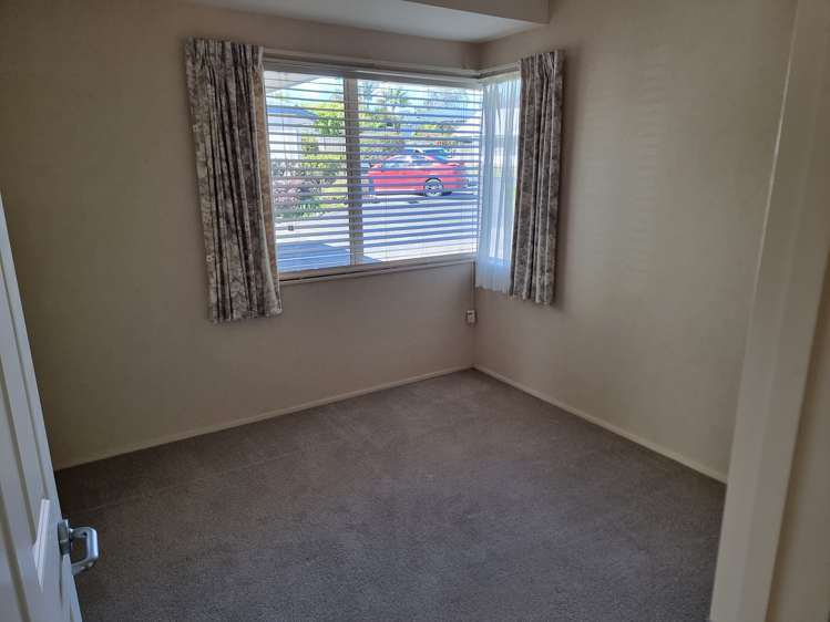 8 Noone Close Onerahi_10