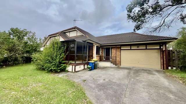 Secure Three Bedroom Property with Garage
