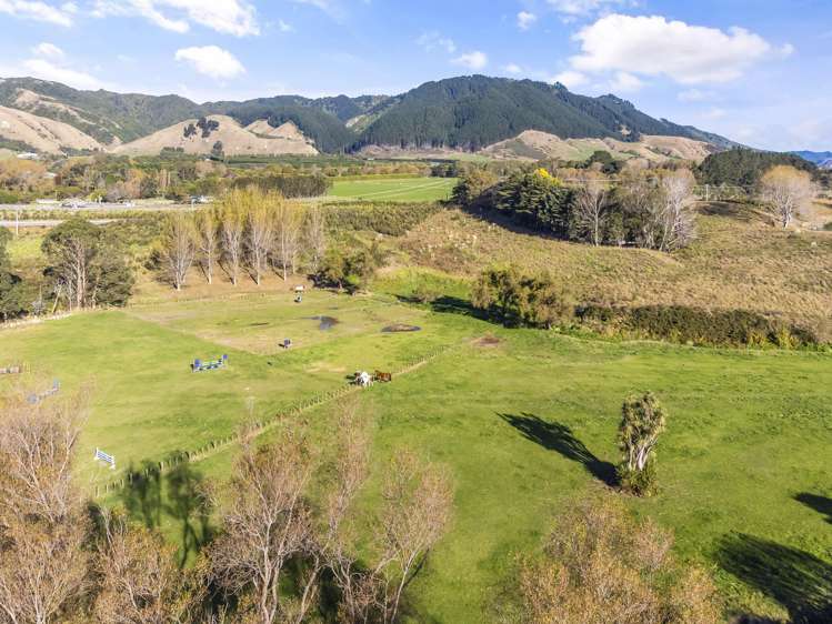 84 Derham Road Te Horo_32