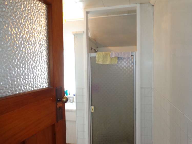 18 John Street Balclutha_11