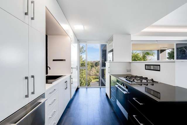 370A River Road 1055_3