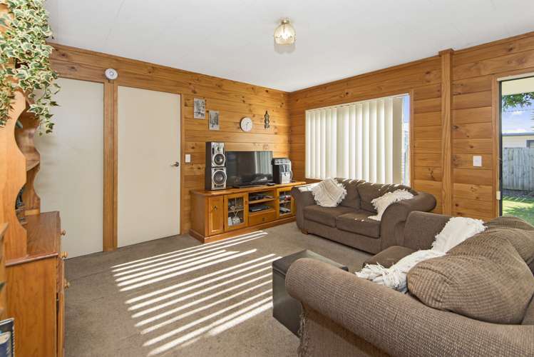 26 Sutton Crescent Papakura_23