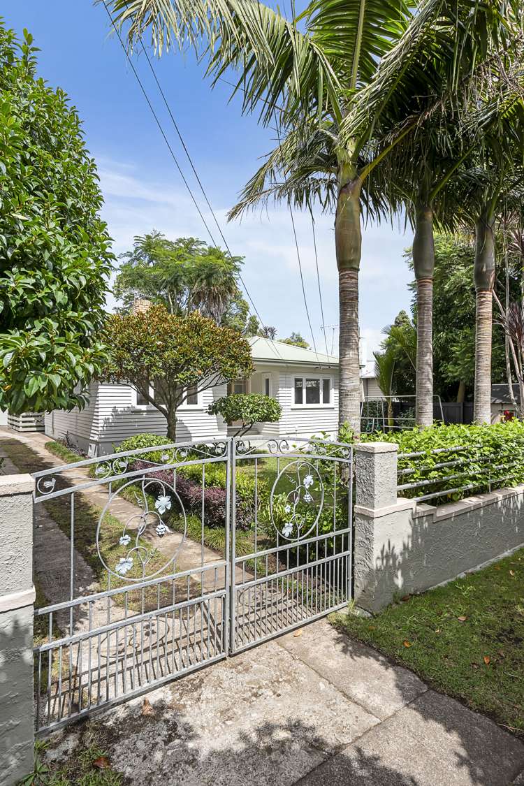 2 Hazelmere Road Sandringham_26