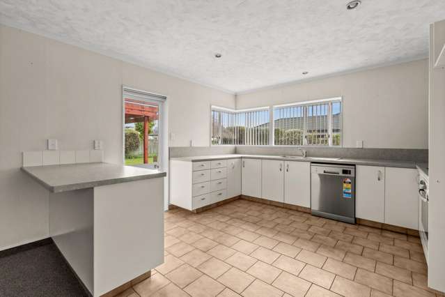 4 Knightsbridge Place Taradale_1