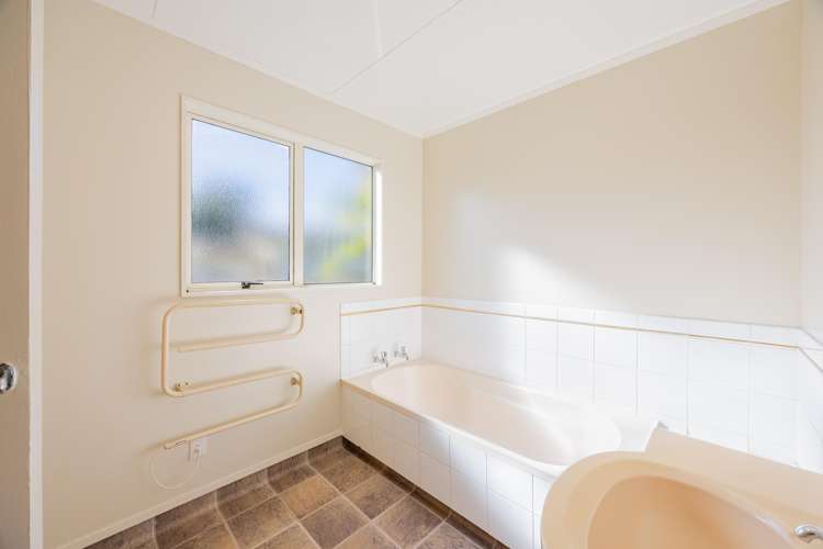 23 Gebbie Road Taradale_11