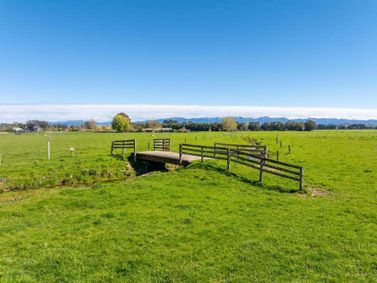 211 Masterton Castlepoint Road Castlepoint_8