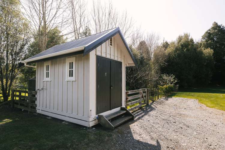 216 Rowes Road Hunterville_31