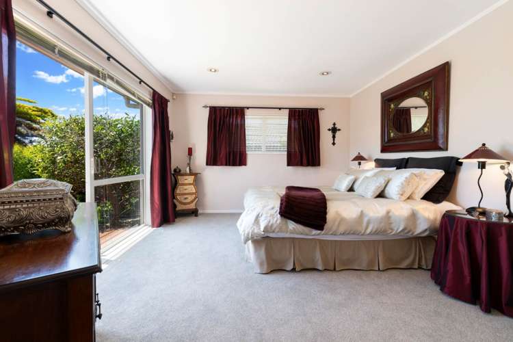 8 Newbliss Crescent East Tamaki Heights_19