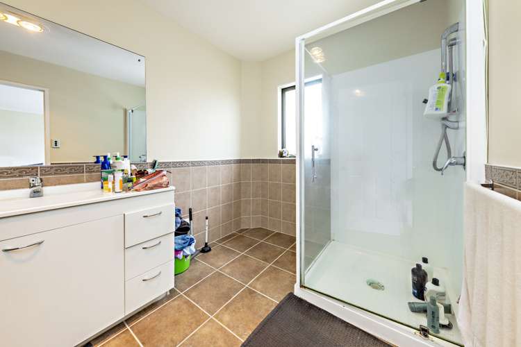 16 Maypark Crescent Flat Bush_10