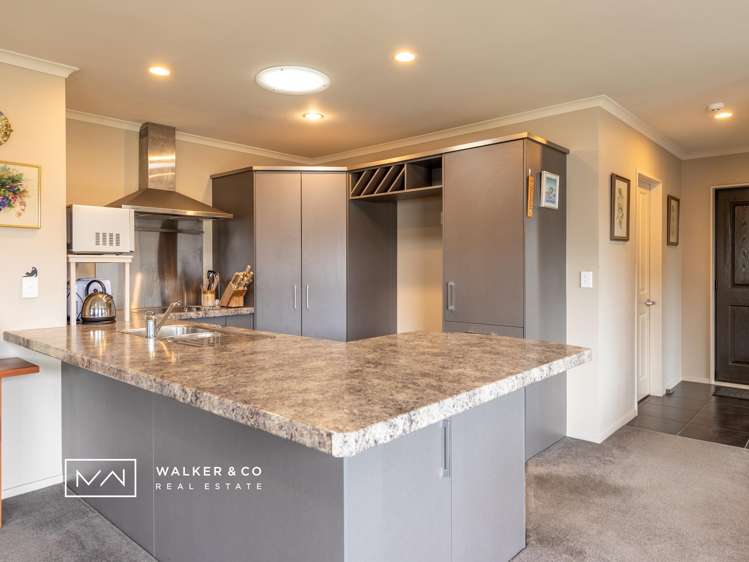 2 Evergreen Crescent Trentham_5