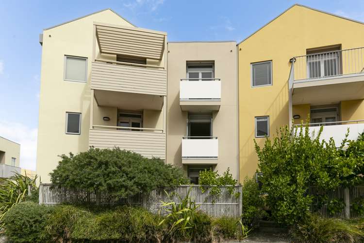 88/305 Evans Bay Parade Hataitai_21