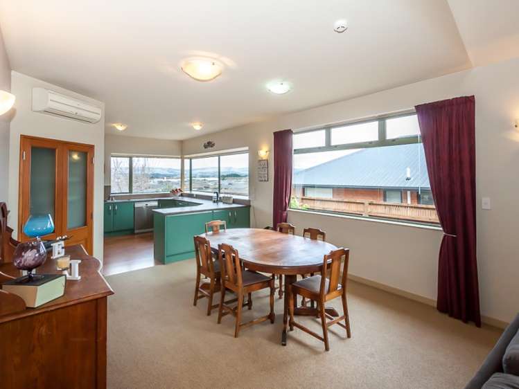 32 Logan Way Kelvin Grove_5