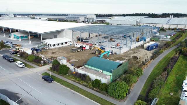 Brand new excellent high-stud warehouse