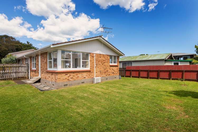 4/11 Preston Avenue Mount Albert_14