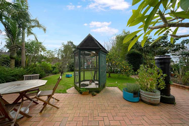 2/18a Clayburn Road Glen Eden_9