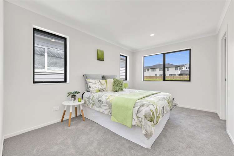 14 Dungloe Avenue Flat Bush_12