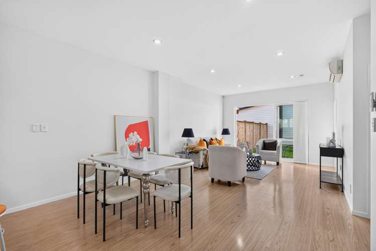 62 Pencaitland Drive Flat Bush_12