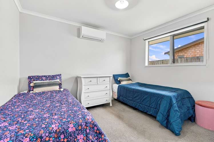 3 Michel Colombon Close Maunu_14