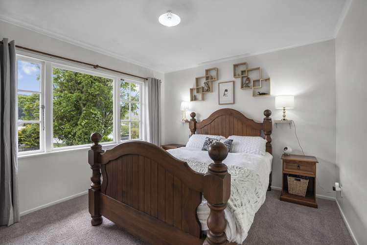 19 Bexley Grove Wainuiomata_7