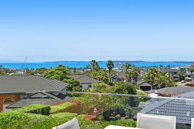 56 Waldorf Crescent Orewa_2