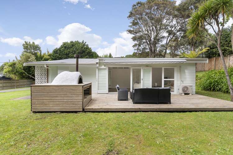 246 Glengarry Road Glen Eden_17
