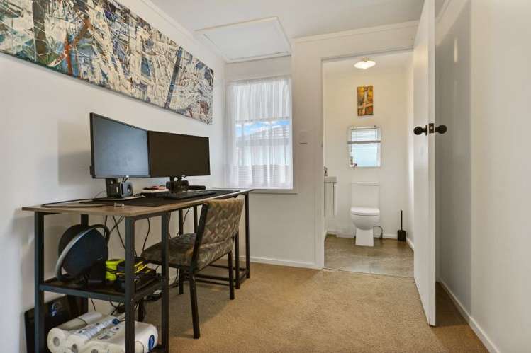 34 Te Aroha Street Hamilton East_12