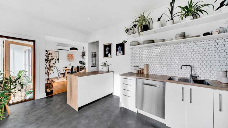 3 Pages Road Lyttelton_7