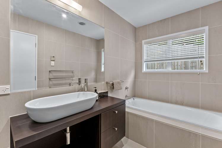 1/14 Bournemouth Terrace Murrays Bay_15