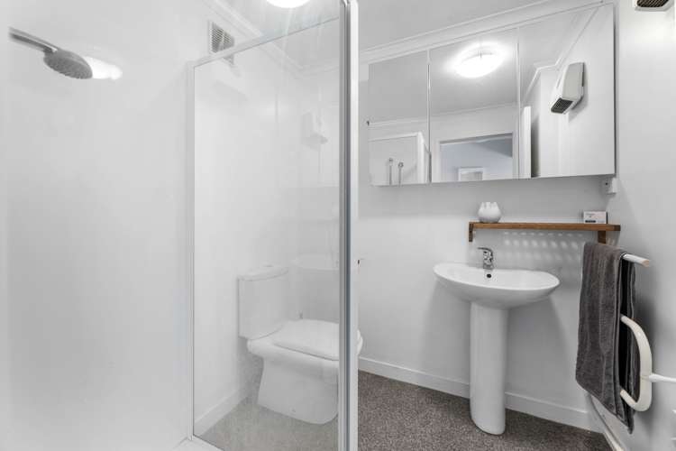 26b Howard Street Macandrew Bay_22