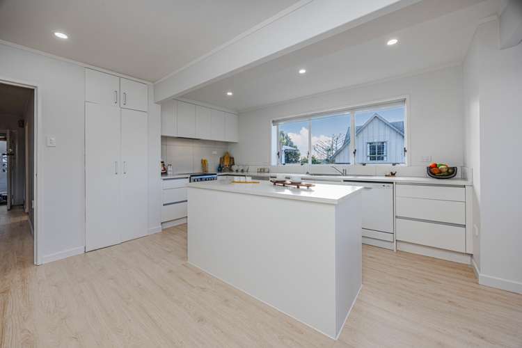23 Clark Road Pahurehure_7