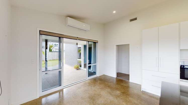 3 Leicester Place Springvale_4