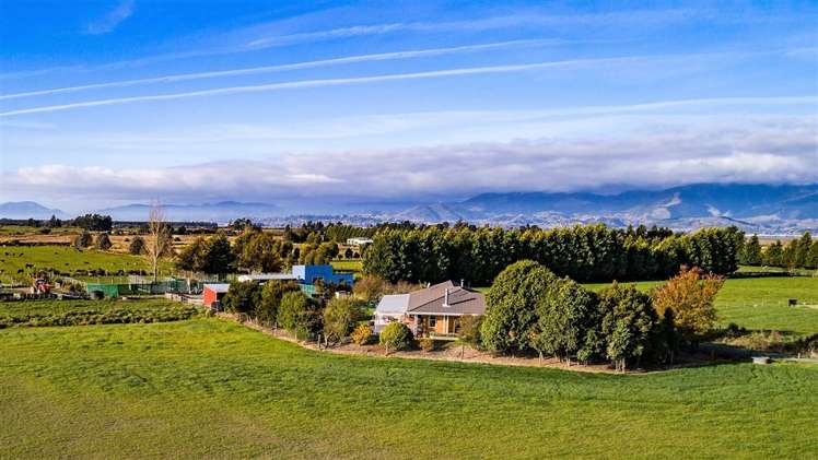 864 Lower Queen Street Richmond_0