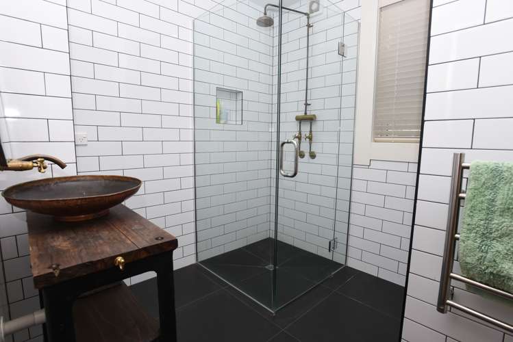 24 Beaufort Street Winton Surrounds_15