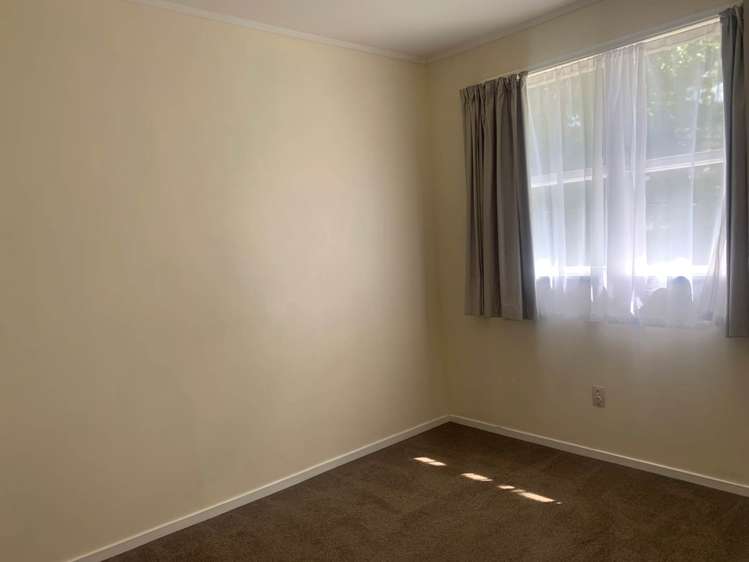 29 Castleton Street Birkdale_9