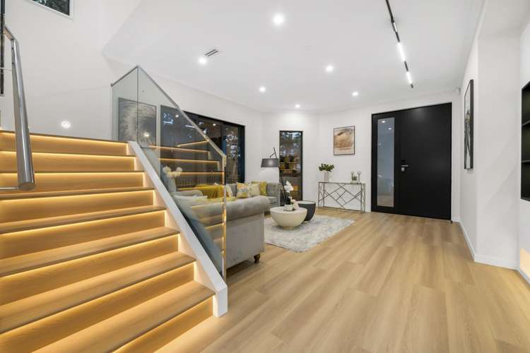 2C Hughs Way Flat Bush_6