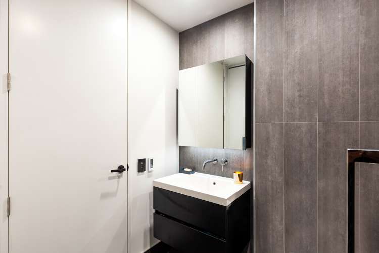 302/6 Dock Street Auckland Central_18