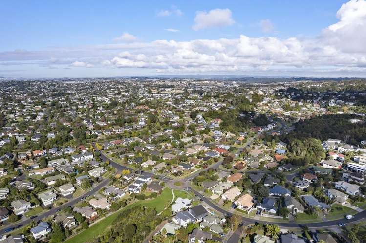 2/32 Caversham Drive Torbay_37