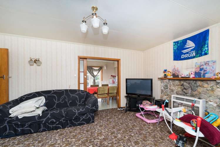 29 Long Melford Road Awapuni_15