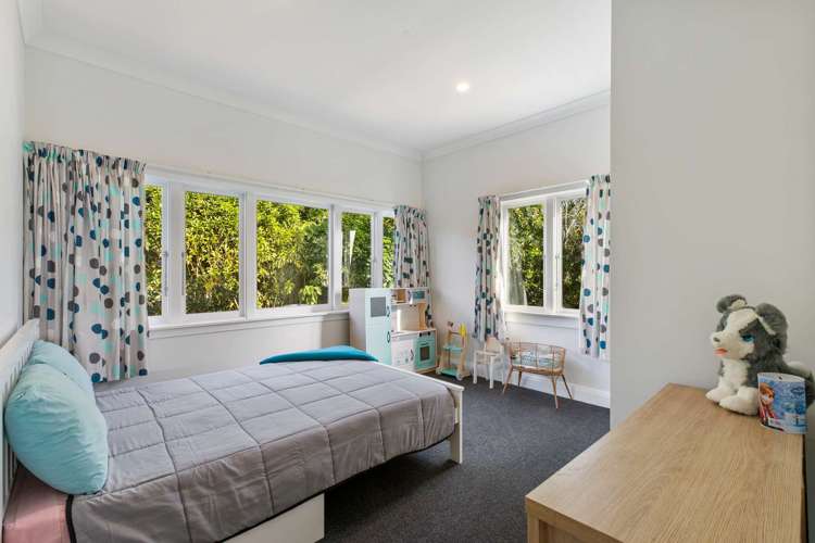 1406 Awhitu Road Pollok_9