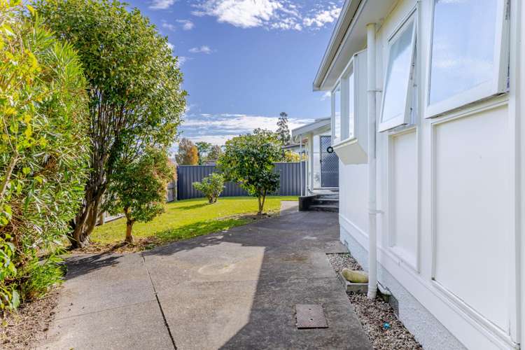 28 Wycliffe Street Onekawa_16