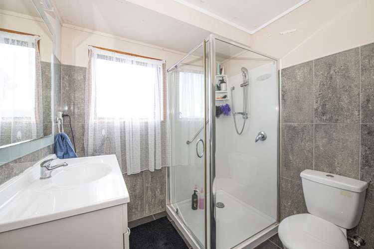 33 Everglade Drive Goodwood Heights_9