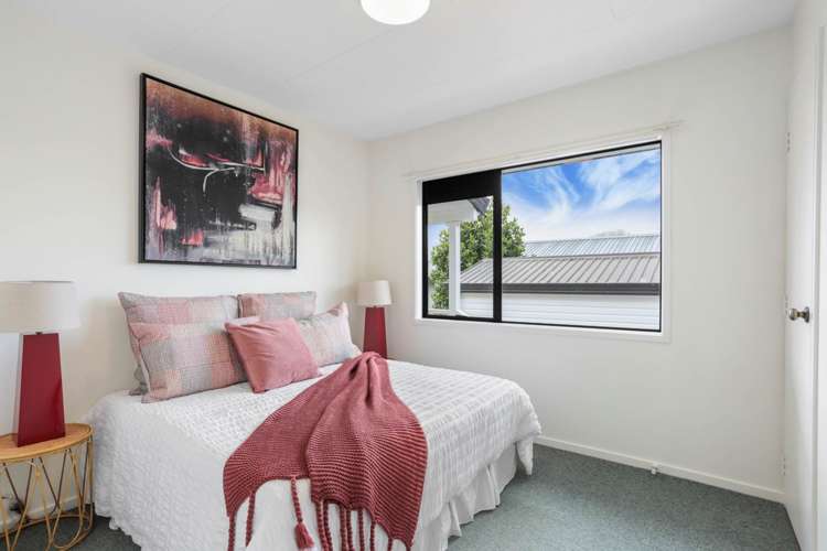 3/20 Woodward Avenue Mangere Bridge_13