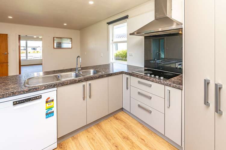 46 Surrey Road Springvale_4