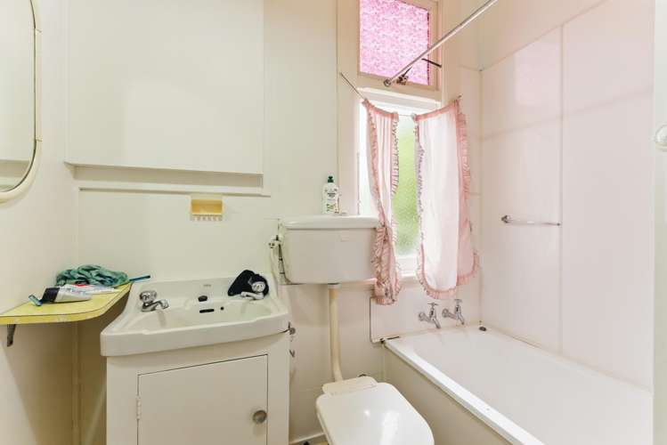 146 Featherston Street Palmerston North Central_16