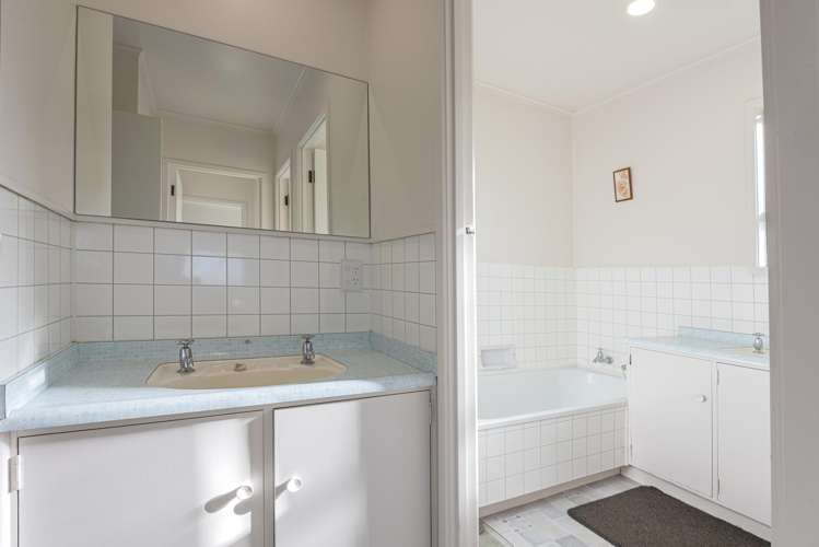 235 Hilford Road Waiotira_15