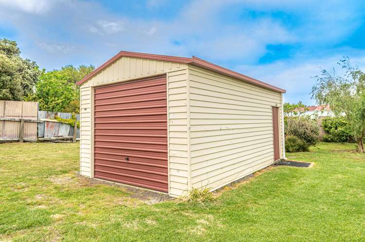 169 Egmont Street Patea_6